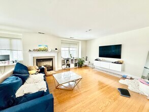 120 Wyllis Ave in Everett, MA - Building Photo - Building Photo