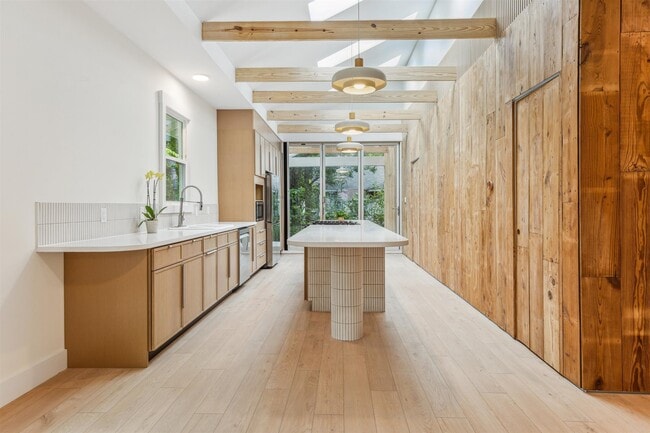 property at 1411 Ruth St