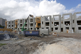 The District on 9th in St. Petersburg, FL - Building Photo - Building Photo