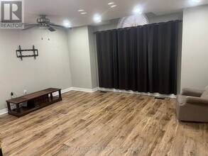 197 Farley Dr in Guelph, ON - Building Photo - Building Photo