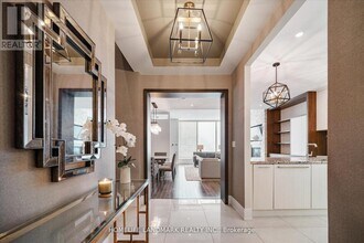 29 Queens Quay E in Toronto, ON - Building Photo - Building Photo