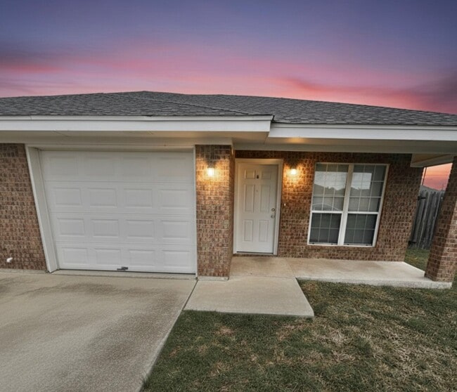 property at 2609 Vernice Loop