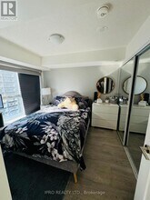 9-2129 Mabelle Ave in Toronto, ON - Building Photo - Building Photo
