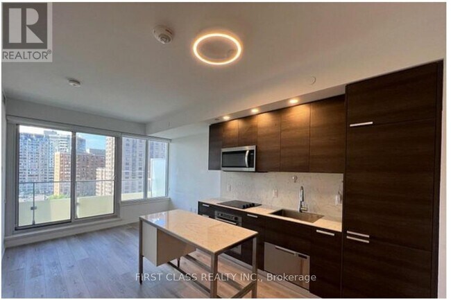 property at 75 Canterbury Pl