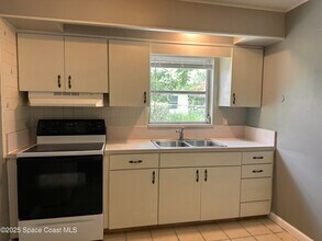 2542 Leewood Blvd in Melbourne, FL - Building Photo - Building Photo
