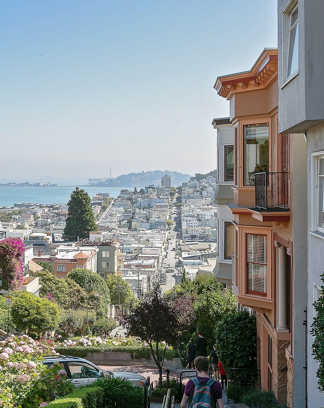 1083 Lombard St in San Francisco, CA - Building Photo - Building Photo