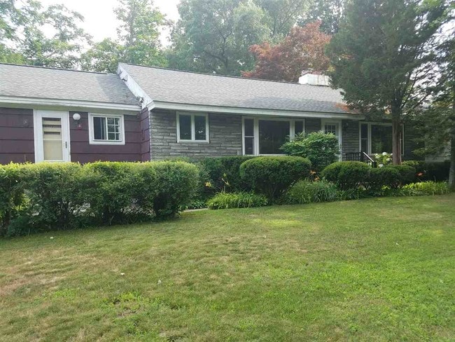 931 Bridge St in Manchester, NH - Building Photo - Building Photo