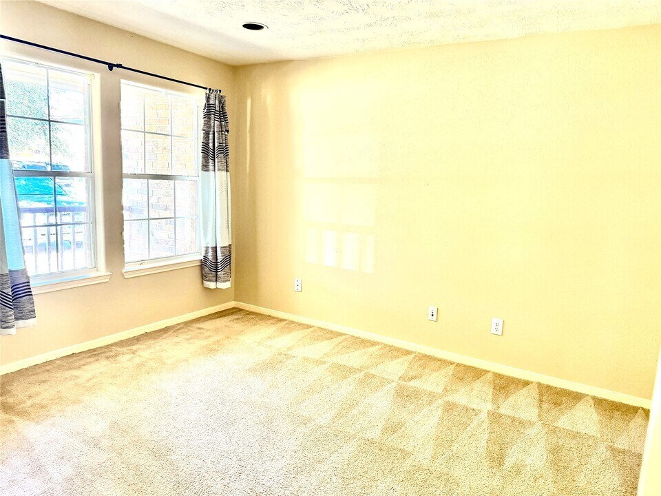 24615 Amberleaf Ct in Katy, TX - Building Photo