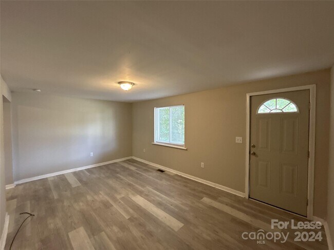 2700 Capitol Dr-Unit -6 in Charlotte, NC - Building Photo - Building Photo