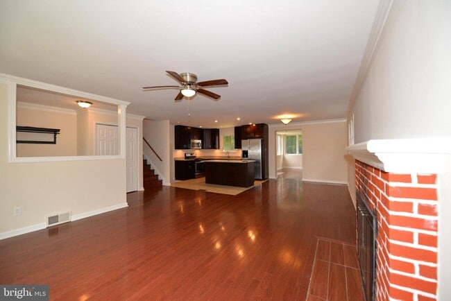 property at 5224 Forman Ct