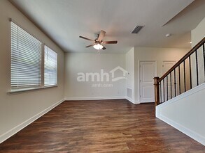 1019 Tan Tara Trl in Jacksonville, FL - Building Photo - Building Photo