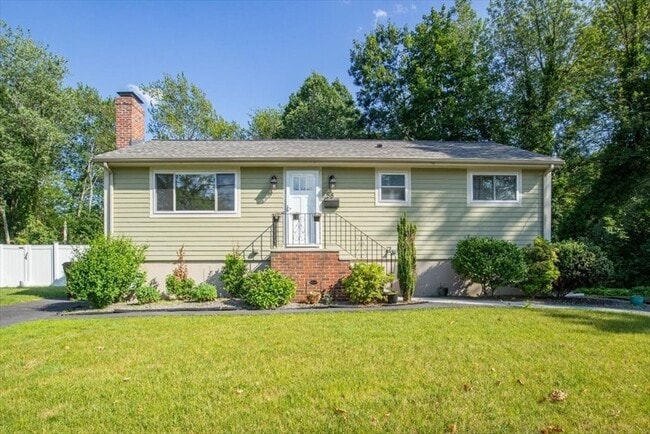 property at 58 Rustcraft Rd
