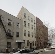 315 Eckford St in Brooklyn, NY - Building Photo