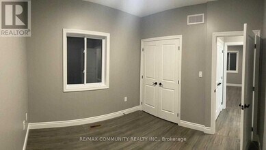 44 Redwood Dr in Belleville, ON - Building Photo - Building Photo