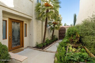 3805 Mainsail Cir in Westlake Village, CA - Building Photo - Building Photo