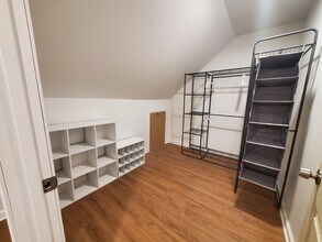 101 Gamage Ave, Unit 101 in Auburn, ME - Foto de edificio - Building Photo