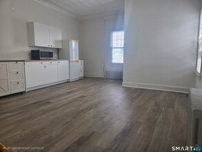 49 Woodside St in Stamford, CT - Building Photo - Building Photo
