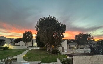 800 Coriander Dr in Torrance, CA - Foto de edificio - Building Photo