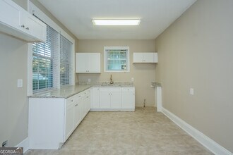 1670 Orlando St SW in Atlanta, GA - Building Photo - Building Photo