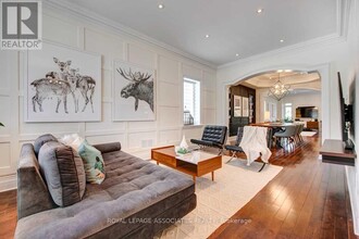 181 Kennedy Rd in Toronto, ON - Building Photo - Building Photo