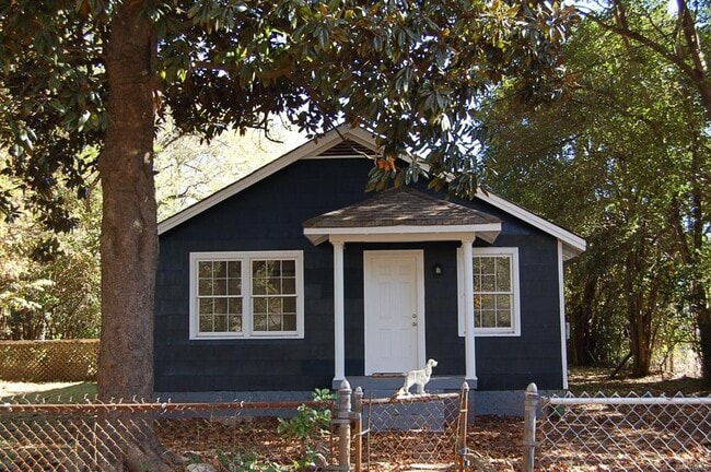 property at 2720 Skyline Ave