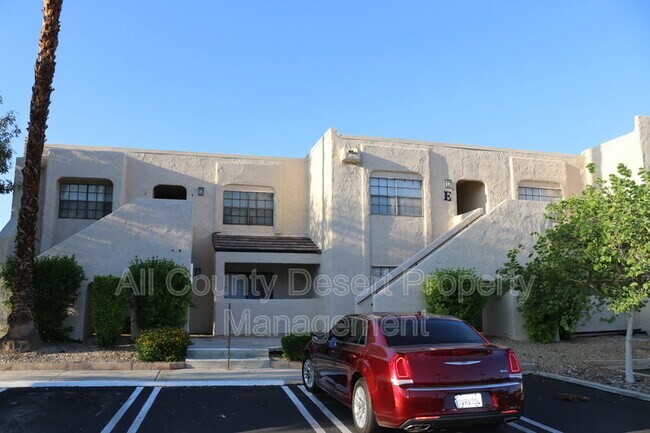 property at 5300 E Waverly Dr