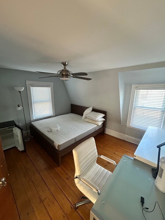 49 Thacher St in Milton, MA - Building Photo