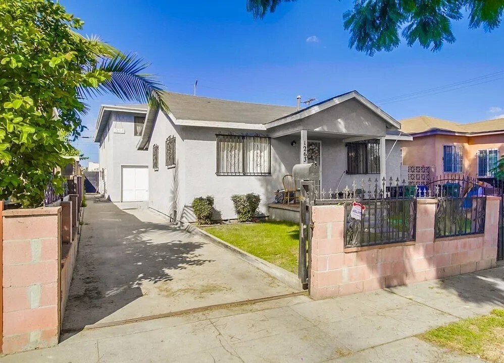 1263 E 87th Pl in Los Angeles, CA - Building Photo