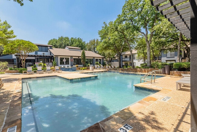 Parks at Treepoint in Arlington, TX - Foto de edificio - Building Photo