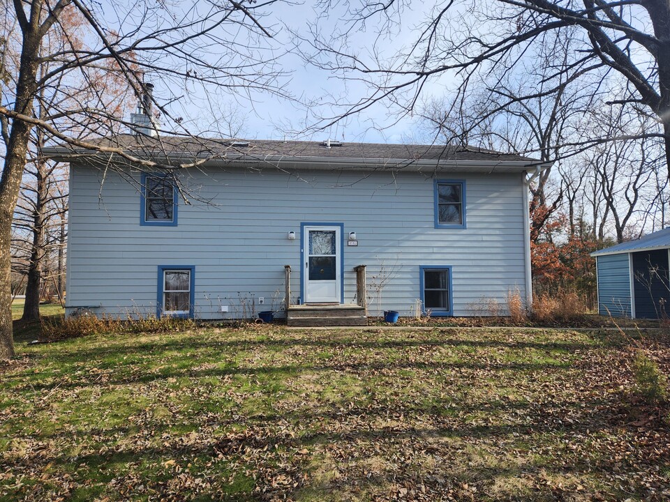 1710 Riback Rd in Columbia, MO - Building Photo