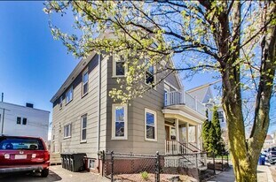 16 Cypress St in Somerville, MA - Building Photo