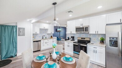1610 N Goldenrod Rd in Orlando, FL - Building Photo - Building Photo