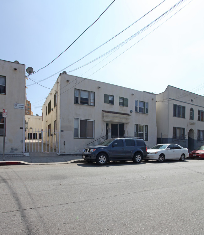 400 S Union Ave in Los Angeles, CA - Foto de edificio - Building Photo