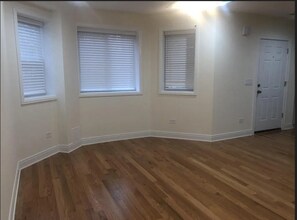 2505 N Hamlin Ave in Chicago, IL - Building Photo - Building Photo