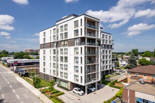 Le Luca in Laval, QC - Building Photo
