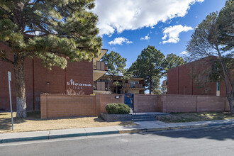 Alvarado Apartments in Albuquerque, NM - Building Photo - Building Photo