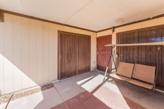 3017 St George St in North Las Vegas, NV - Building Photo - Building Photo