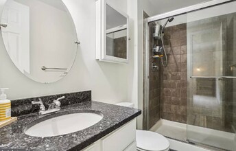 5205 Cannes Ct in Alexandria, VA - Building Photo - Building Photo