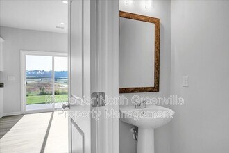 102 Randwick Ln in Greer, SC - Building Photo - Building Photo