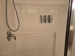 5196 Alfingo St in Las Vegas, NV - Building Photo - Building Photo