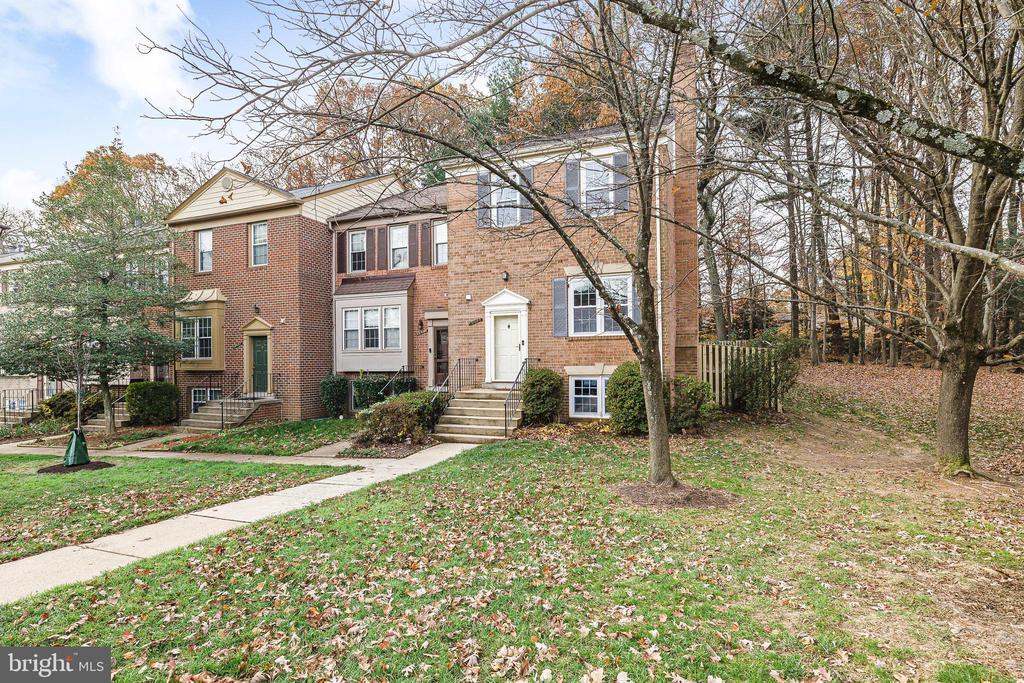 10448 Malone Ct in Fairfax, VA - Building Photo