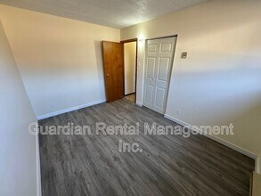 39 Kingsway Dr in Schreiber, ON - Building Photo - Building Photo