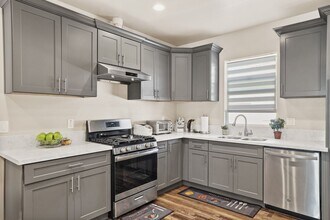 14881 Newland St in Midway City, CA - Building Photo - Building Photo