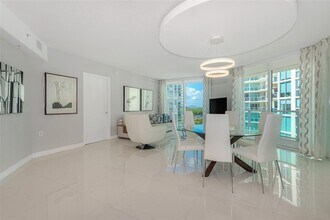 200 Sunny Isles Blvd, Unit 2-1204 in Sunny Isles Beach, FL - Building Photo - Building Photo