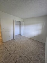 3396 Foxcroft Rd in Miramar, FL - Building Photo - Building Photo