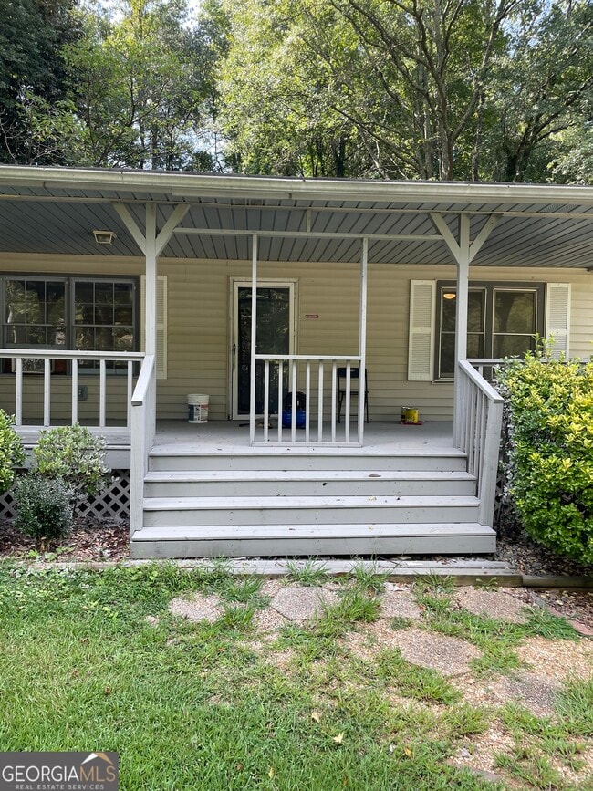property at 217 Linda Ln SE