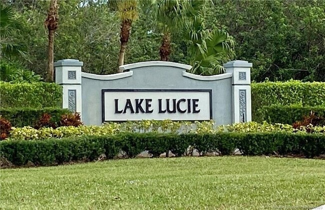 1704 Primrose Ct in Port St. Lucie, FL - Building Photo - Building Photo