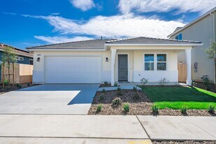 2563 Chianti Wy in Hanford, CA - Building Photo