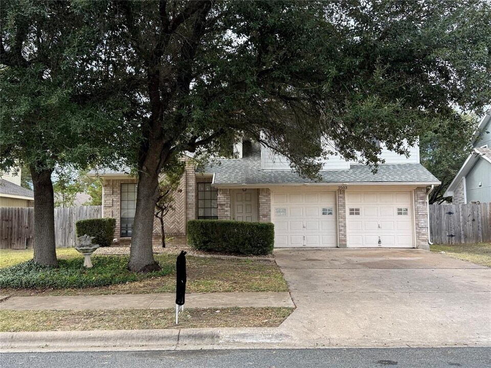 2503 Autrey Dr in Leander, TX - Building Photo
