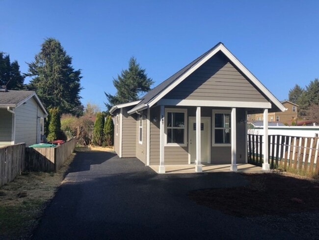 property at 307 SE Reef Ave